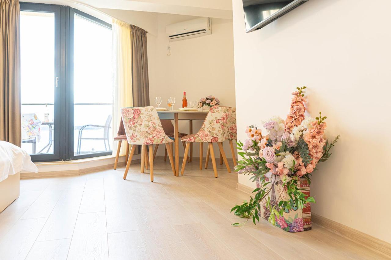 מאמאיה Apartament Le Bonheur Deux Solid Residence Butoaie מראה חיצוני תמונה