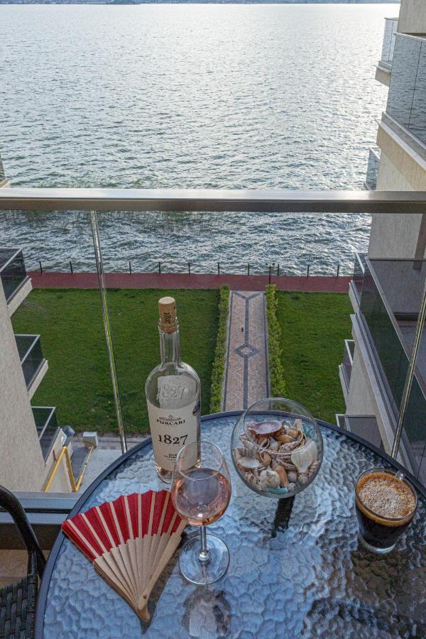 מאמאיה Apartament Le Bonheur Deux Solid Residence Butoaie מראה חיצוני תמונה