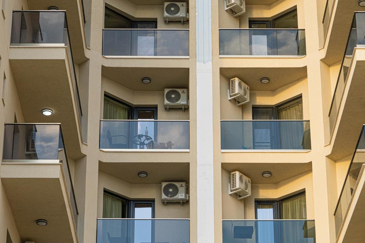 מאמאיה Apartament Le Bonheur Deux Solid Residence Butoaie מראה חיצוני תמונה